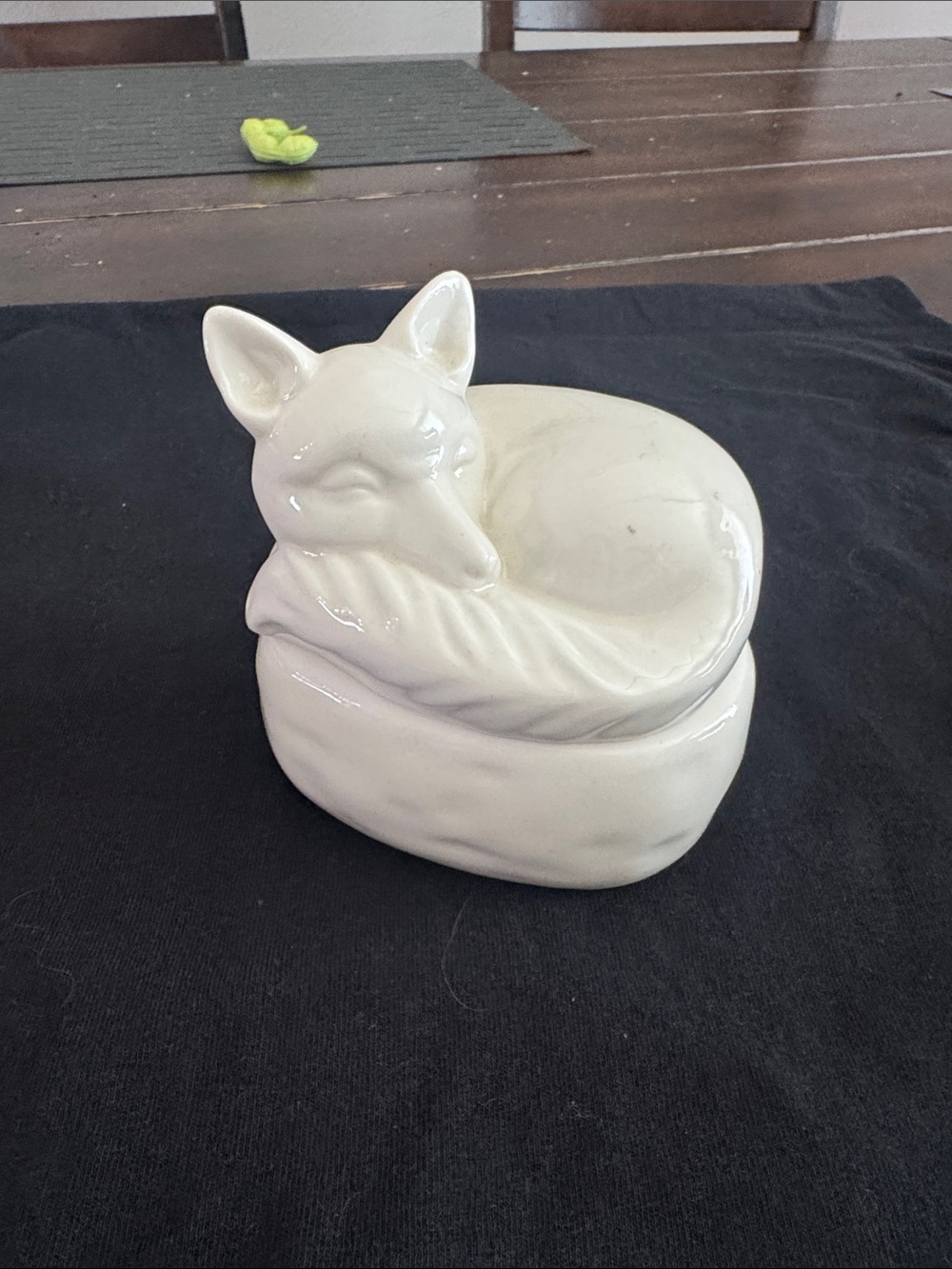 Creative Co-Op White Ceramic Sleeping Fox Covered Trinket Jewelry Box XC6349